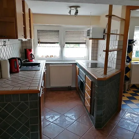Max Apartment *